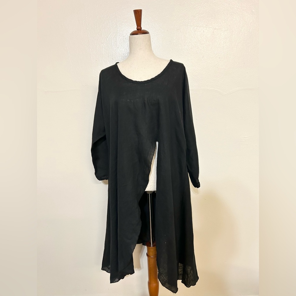 TINA GIVENS Black Linen Long Sleeve Blouse with Cut Out Detail